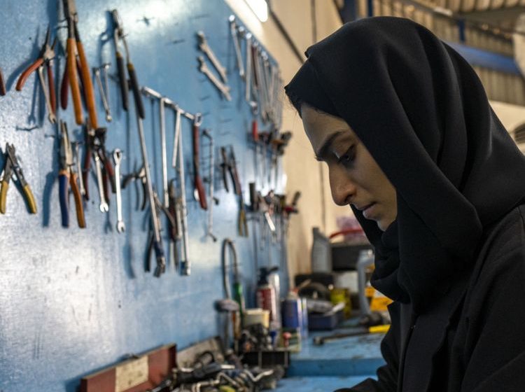  Tunisian women stake claim in male-dominated industries.